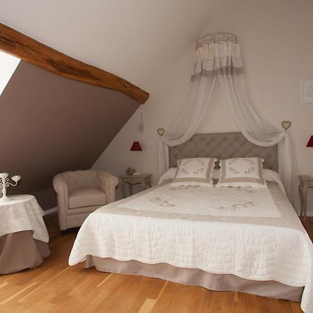 Bed and Breakfast Les Jarrieres Dame-Marie-les-Bois Экстерьер фото