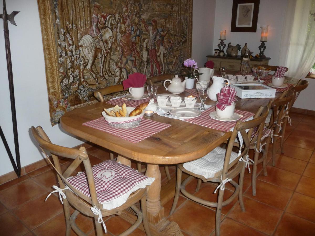 Bed and Breakfast Les Jarrieres Dame-Marie-les-Bois Экстерьер фото