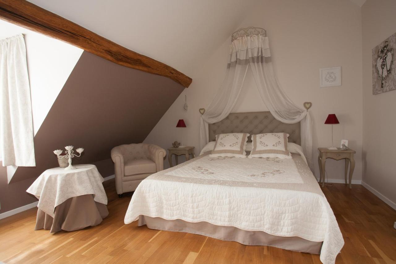 Bed and Breakfast Les Jarrieres Dame-Marie-les-Bois Экстерьер фото
