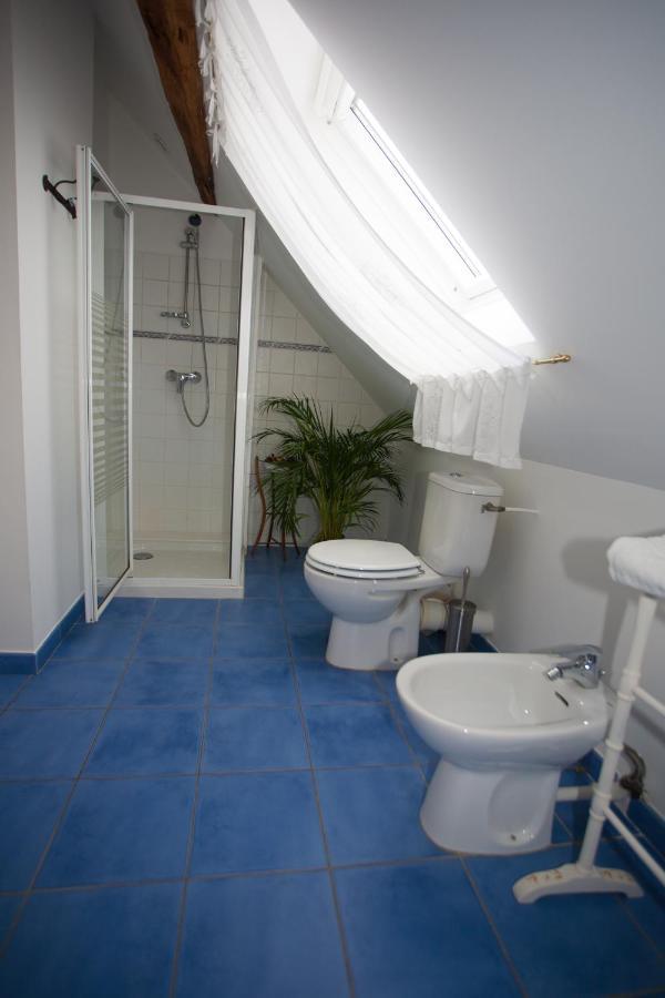 Bed and Breakfast Les Jarrieres Dame-Marie-les-Bois Экстерьер фото
