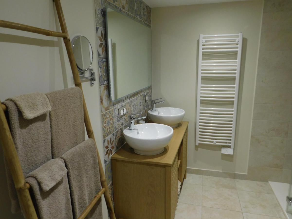 Bed and Breakfast Les Jarrieres Dame-Marie-les-Bois Экстерьер фото