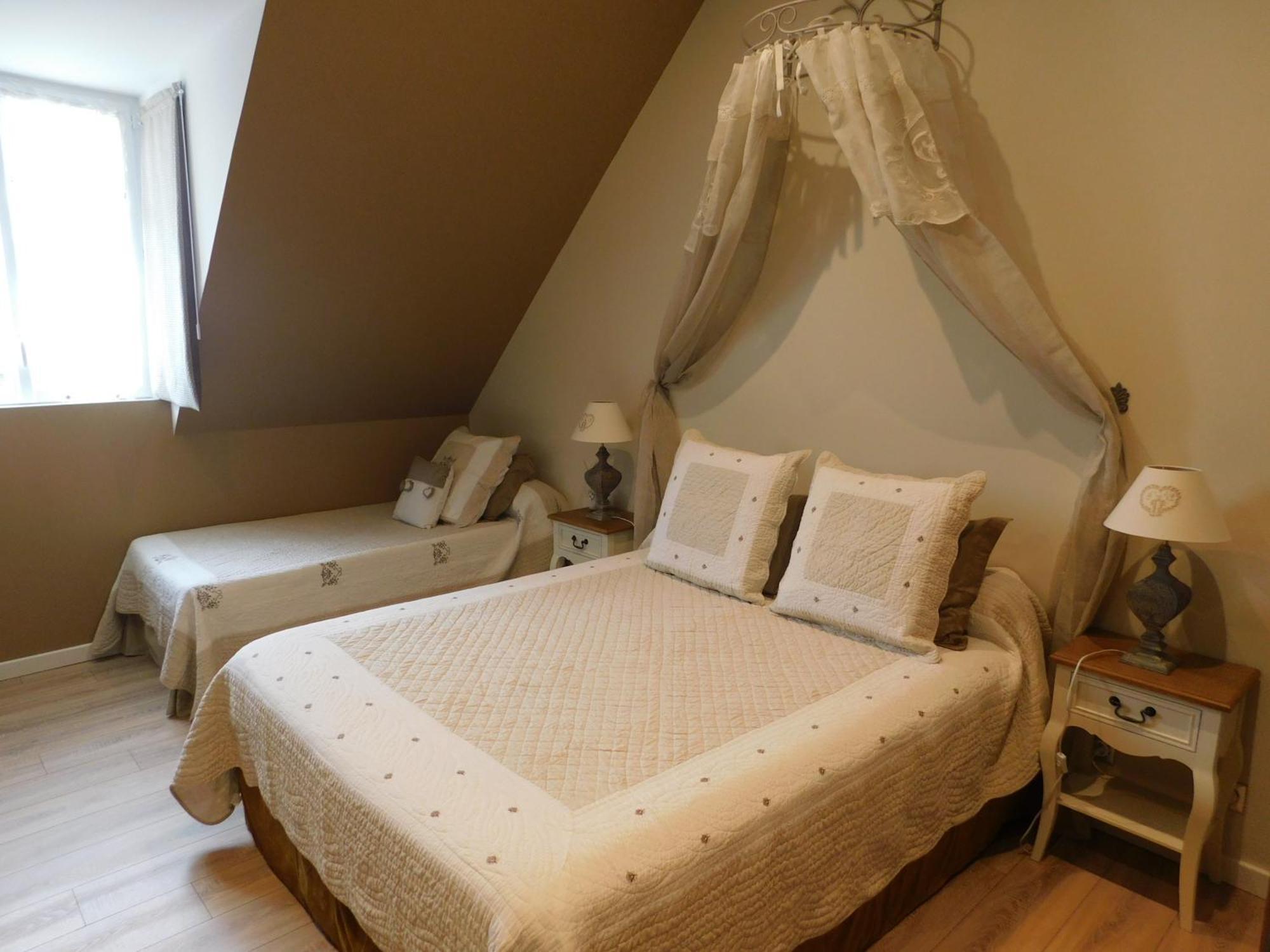 Bed and Breakfast Les Jarrieres Dame-Marie-les-Bois Экстерьер фото